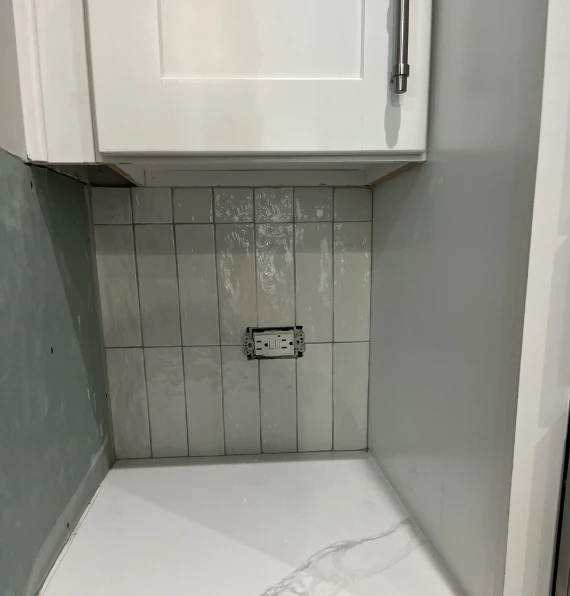 kitchen countertop alcove backsplash